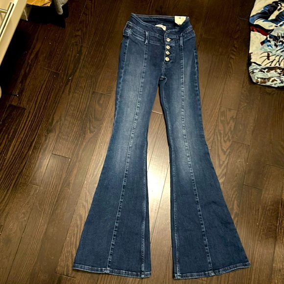 We the Free high waisted button front flare jeans.  Size 24 - Picture 3 of 9
